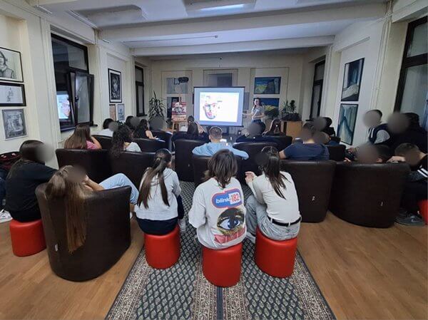 M 561313306 122183311772591122 4997590386772955668 N